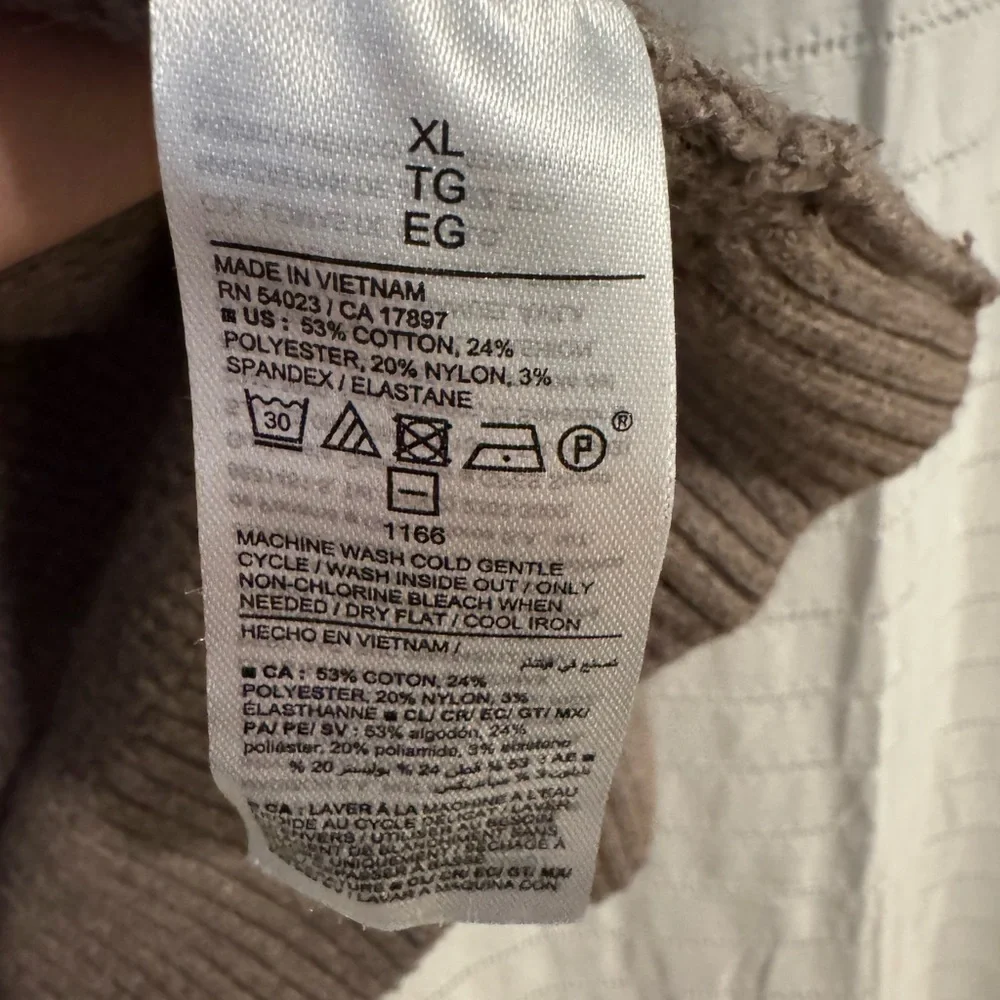 Old Navy SoSoft Mocha Crewneck Sweater Size XL - Picture 6 of 6